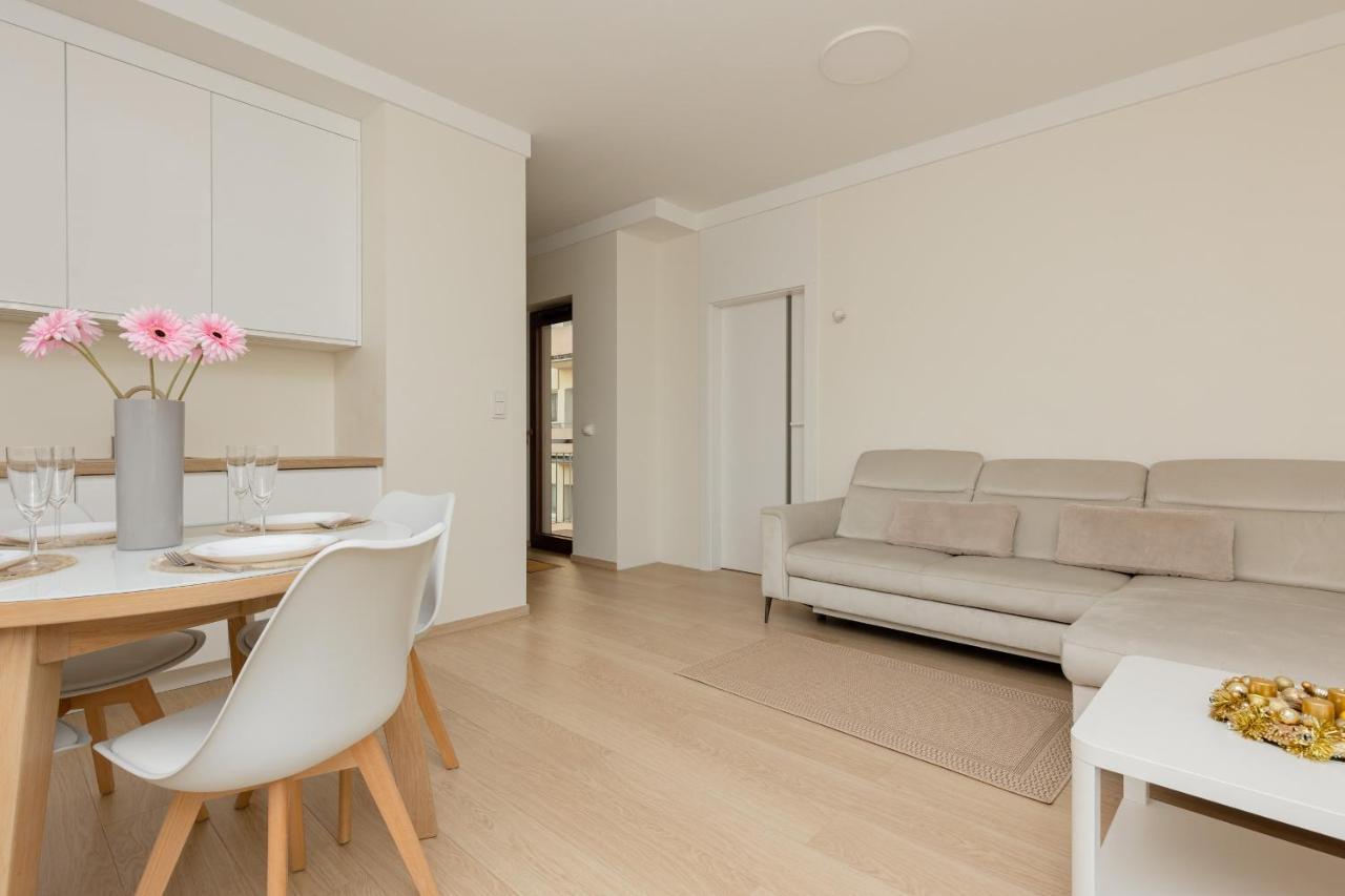 Warsaw Apartment Woronicza Home Office By Noclegi Renters Bagian luar foto